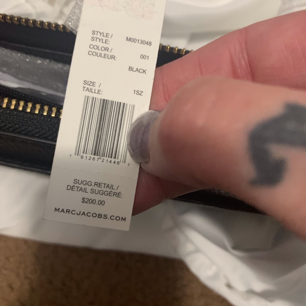 Marc Jacobs Wallet - Picture 3 of 3